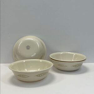 Contemporary Corelle Vitrelle Textured Leaves 6.25" Soup/Cereal Bowl Set of 4